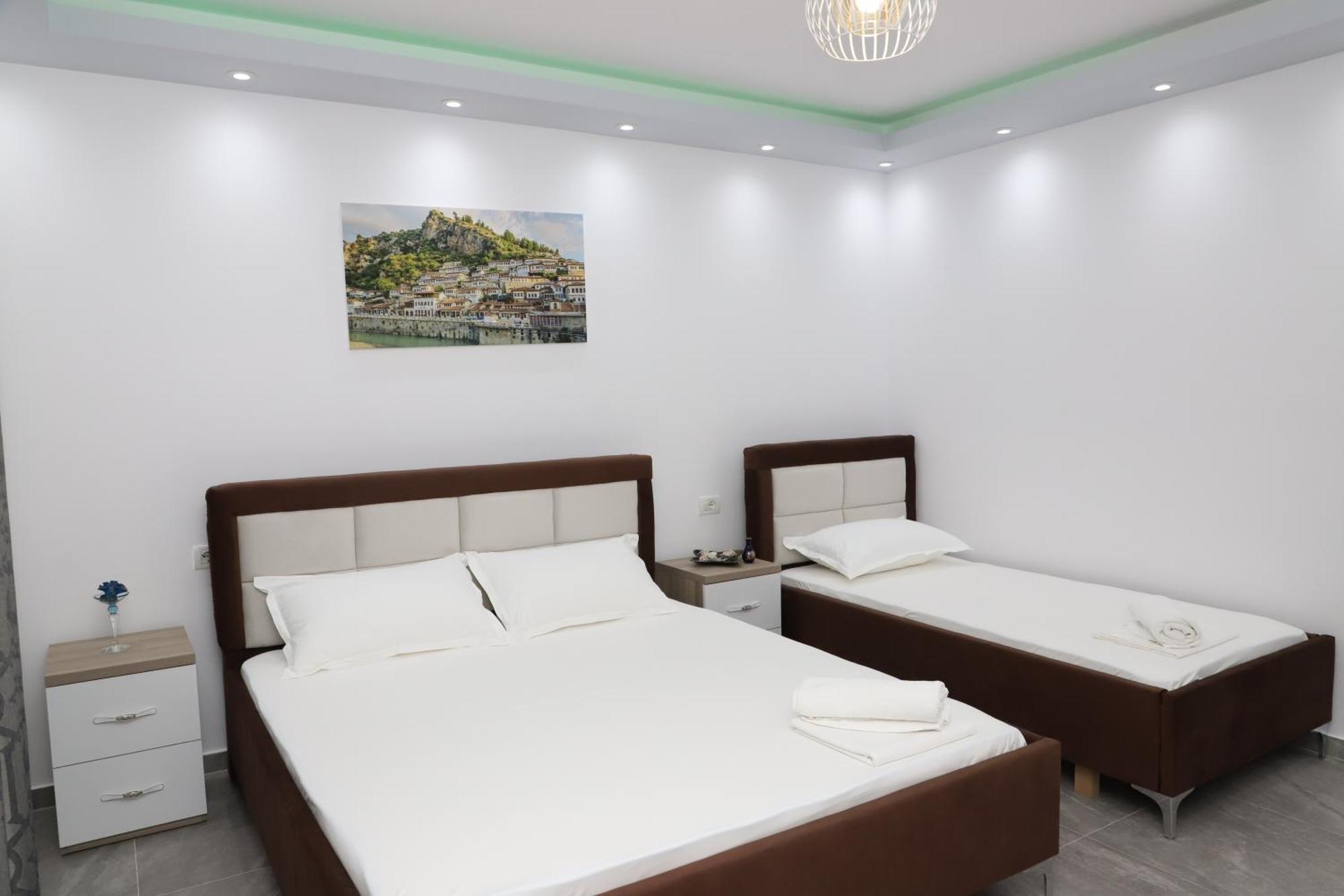 Vila Toska Berat Luaran gambar