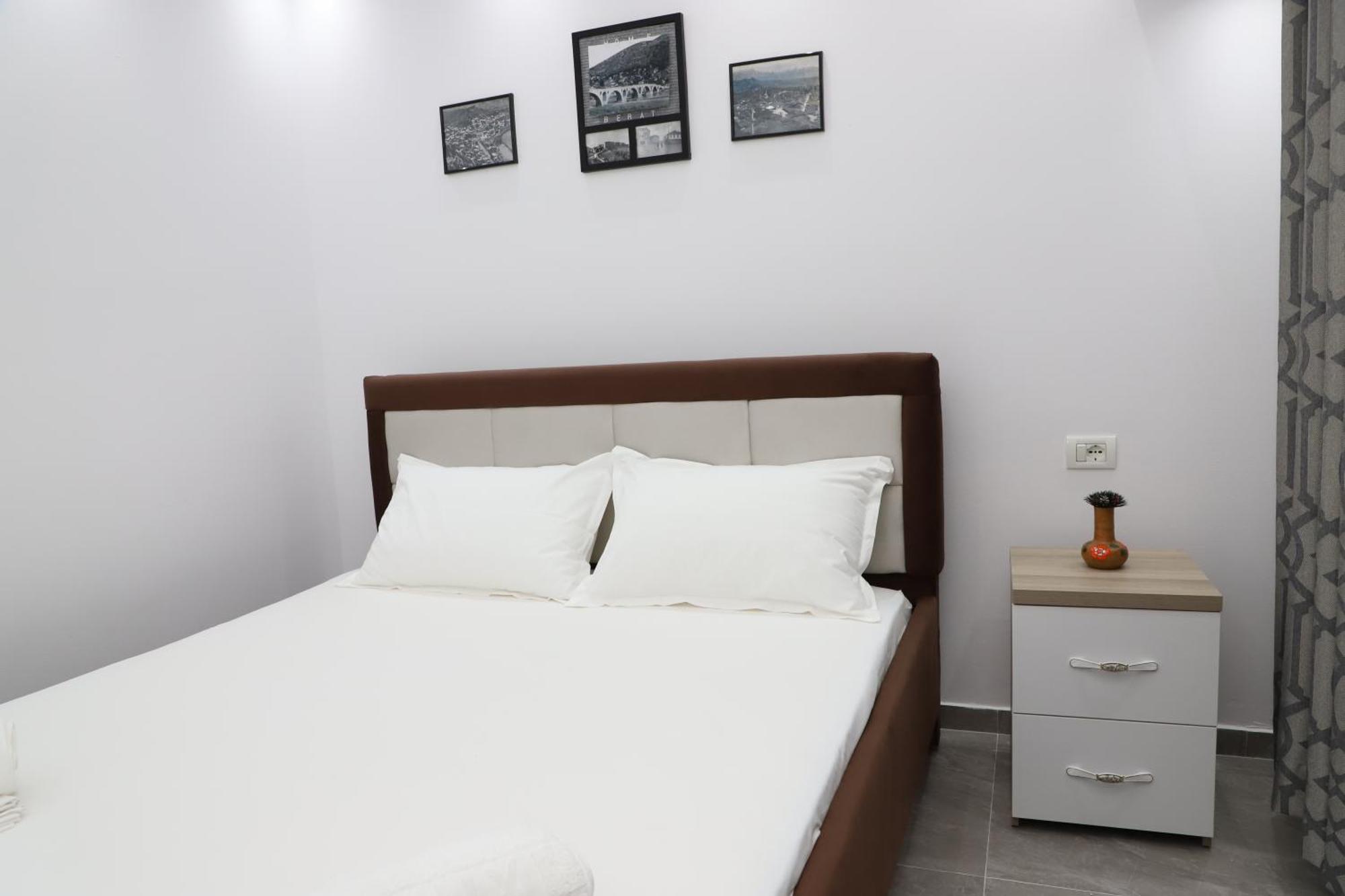 Vila Toska Berat Luaran gambar