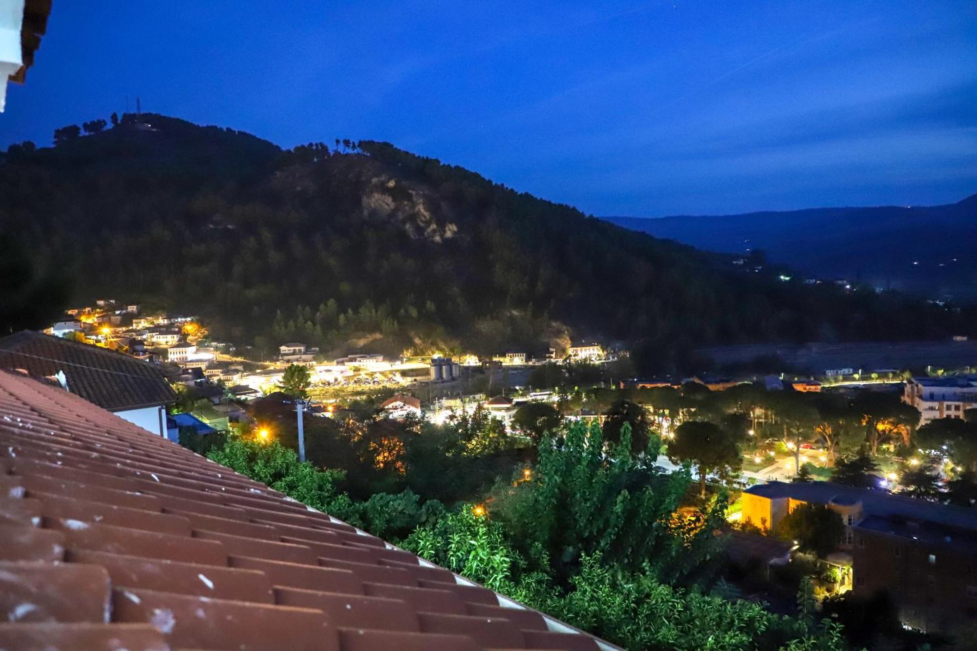 Vila Toska Berat Luaran gambar